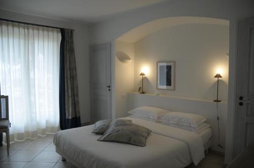 Hotel Villa Les Rosiers Гримо Экстерьер фото