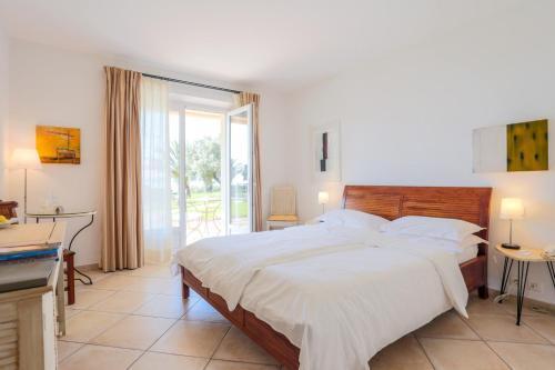 Hotel Villa Les Rosiers Гримо Экстерьер фото
