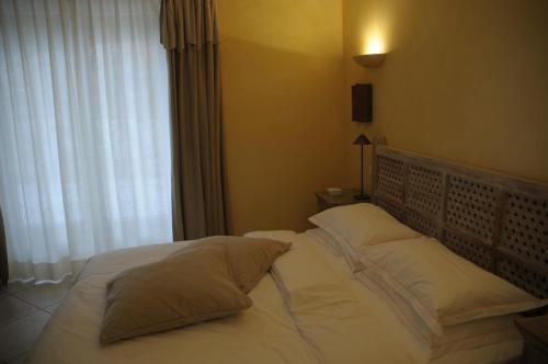 Hotel Villa Les Rosiers Гримо Экстерьер фото
