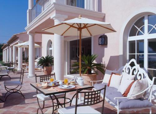 Hotel Villa Les Rosiers Гримо Экстерьер фото